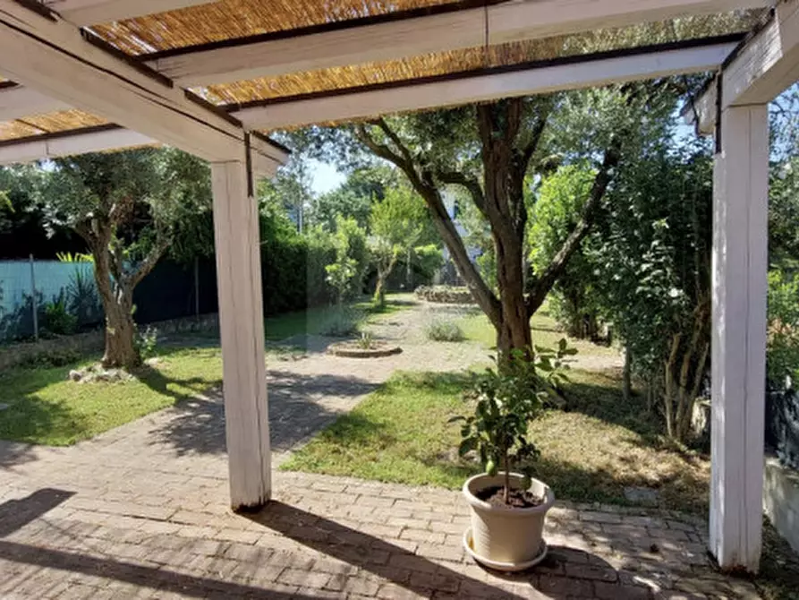 Immagine 17 di Casa trifamiliare in vendita  in Via Rodi a Selvazzano Dentro