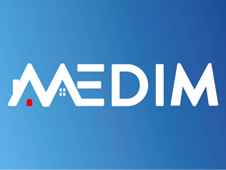 Immagine 1 di Palazzo in vendita  in via branca a Pesaro