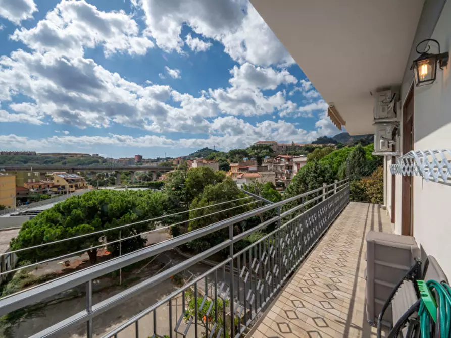 Immagine 28 di Appartamento in vendita  in Via Comunale Bordonaro 35 a Messina