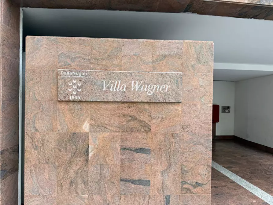 Immagine 4 di Appartamento in vendita  a Bolzano