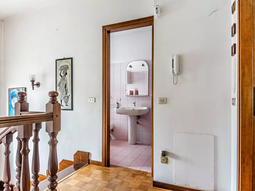 Immagine 9 di Villa in vendita  in Via Giuseppe Fanin 14 a Lainate