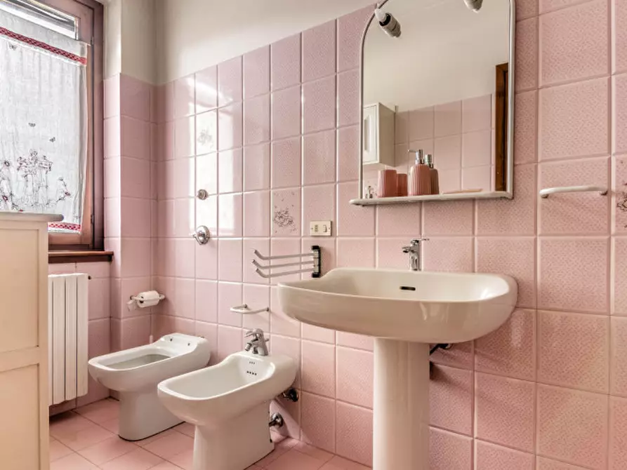 Immagine 14 di Villa in vendita  in Via Giuseppe Fanin 14 a Lainate