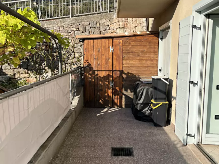 Immagine 1 di Appartamento in vendita  a Vallelaghi