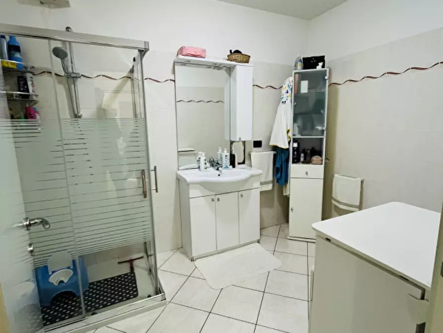 Immagine 5 di Appartamento in vendita  a Vallelaghi