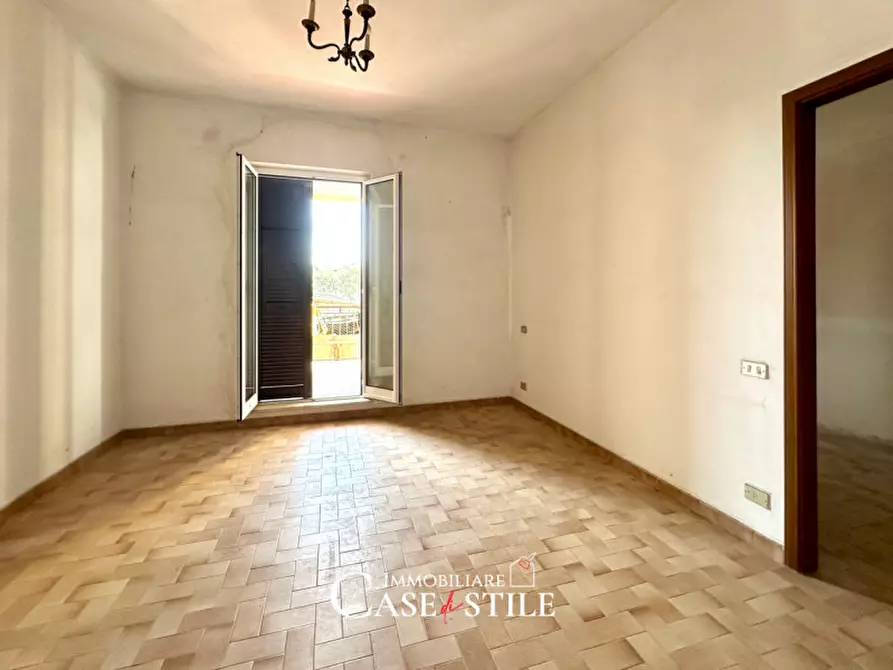 Immagine 5 di Casa trifamiliare in vendita  in Via Vicolo Turì a Sarzana