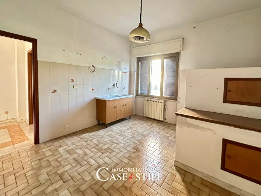 Immagine 6 di Casa trifamiliare in vendita  in Via Vicolo Turì a Sarzana