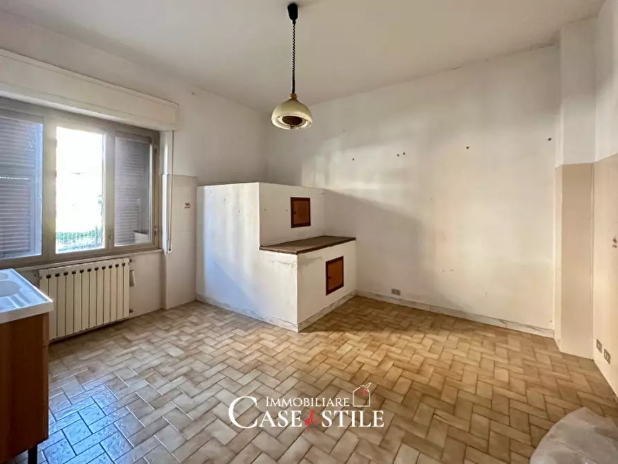 Immagine 7 di Casa trifamiliare in vendita  in Via Vicolo Turì a Sarzana