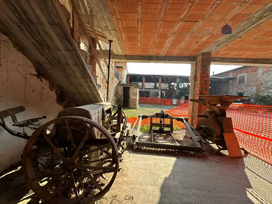 Immagine 15 di Rustico / casale in vendita  in Via Pontenove a Bedizzole