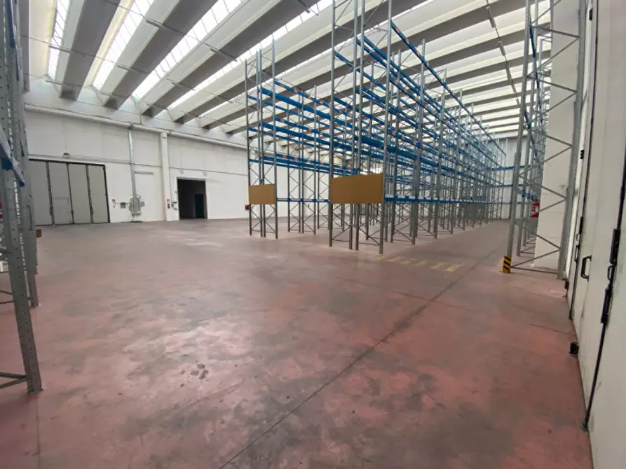 Immagine 4 di Capannone industriale in affitto  in Riviera Francia a Padova
