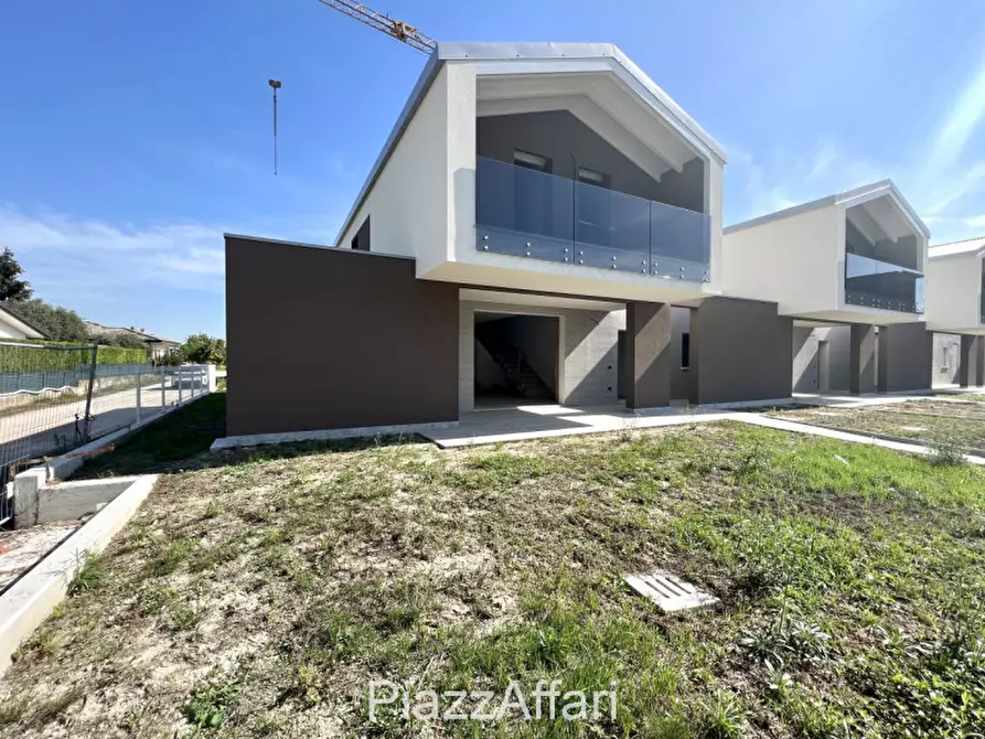 Immagine 2 di Casa indipendente in vendita  in Via Roma a Camponogara