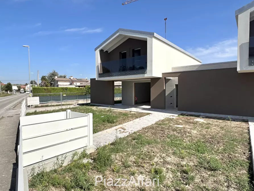 Immagine 4 di Casa indipendente in vendita  in Via Roma a Camponogara