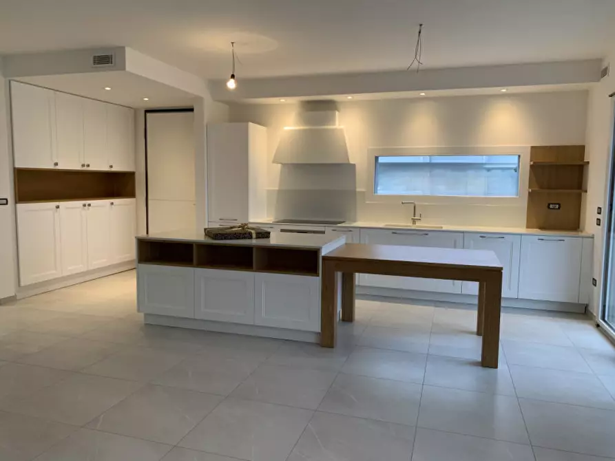 Immagine 5 di Villa in vendita  a Badia Polesine