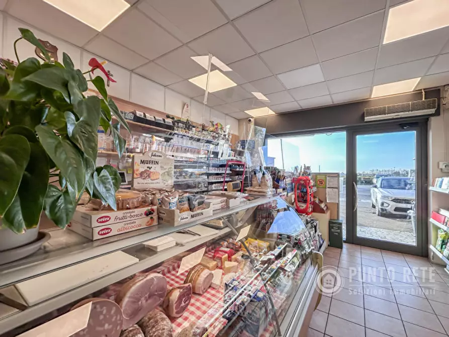 Immagine 5 di Attività commerciale in vendita  in Località Crocioni a Bussolengo