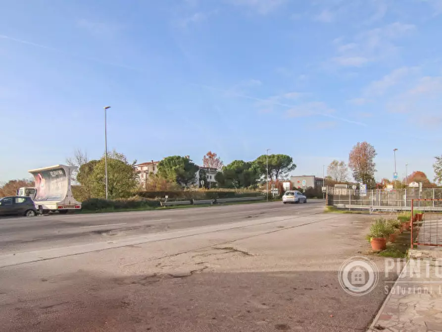 Immagine 14 di Attività commerciale in vendita  in Località Crocioni a Bussolengo