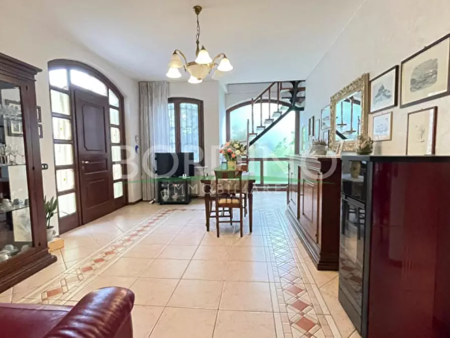 Immagine 10 di Villa in vendita  in Via Craviano Snc a Govone