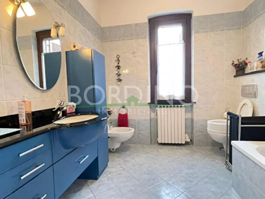 Immagine 15 di Villa in vendita  in Via Craviano Snc a Govone