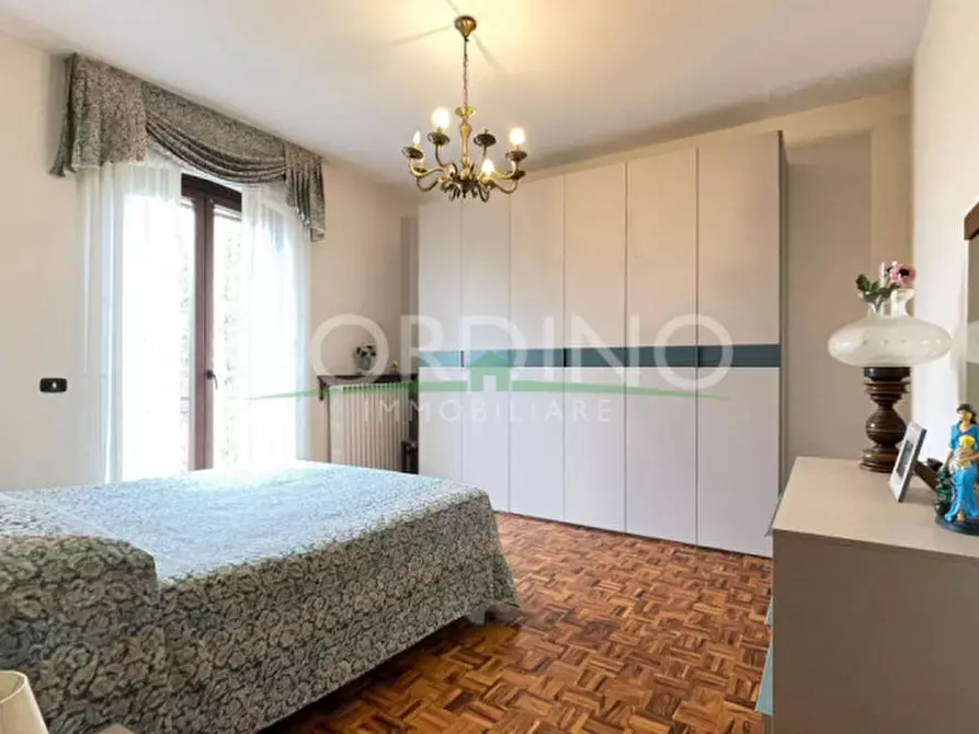 Immagine 21 di Villa in vendita  in Via Craviano Snc a Govone