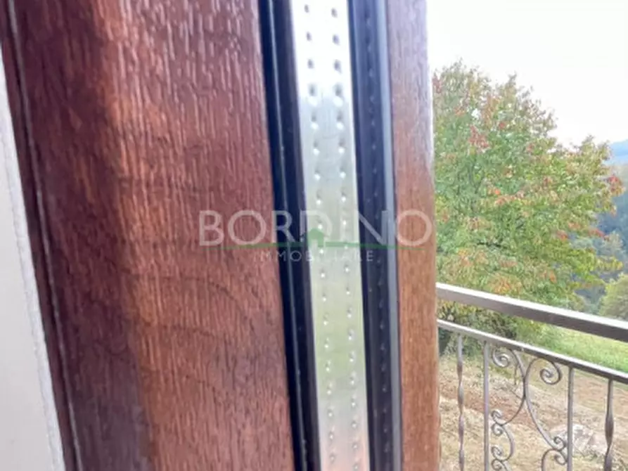 Immagine 31 di Villa in vendita  in Via Craviano Snc a Govone