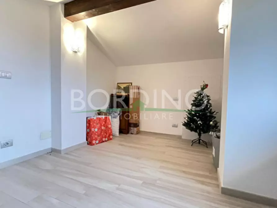 Immagine 31 di Villa in vendita  in Via Craviano Snc a Govone
