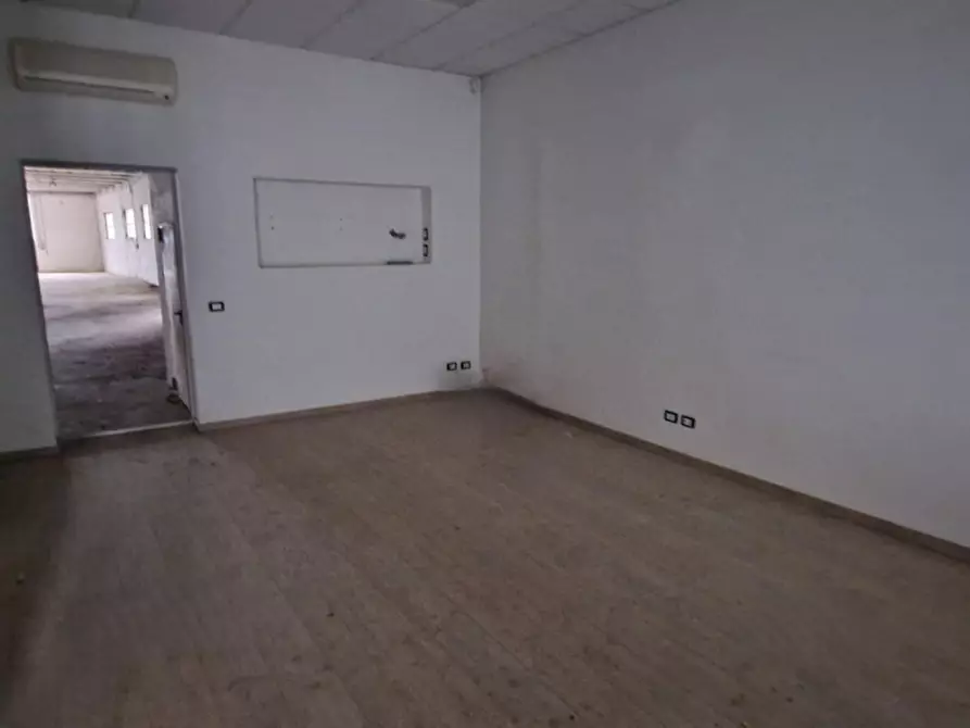 Immagine 5 di Capannone industriale in vendita  in Via Fabriano, 25, 60030 Moie AN, Italia a Maiolati Spontini