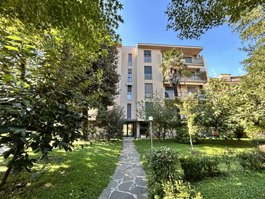 Immagine 1 di Appartamento in vendita  in Contra' San Bortolo, 17 a Vicenza