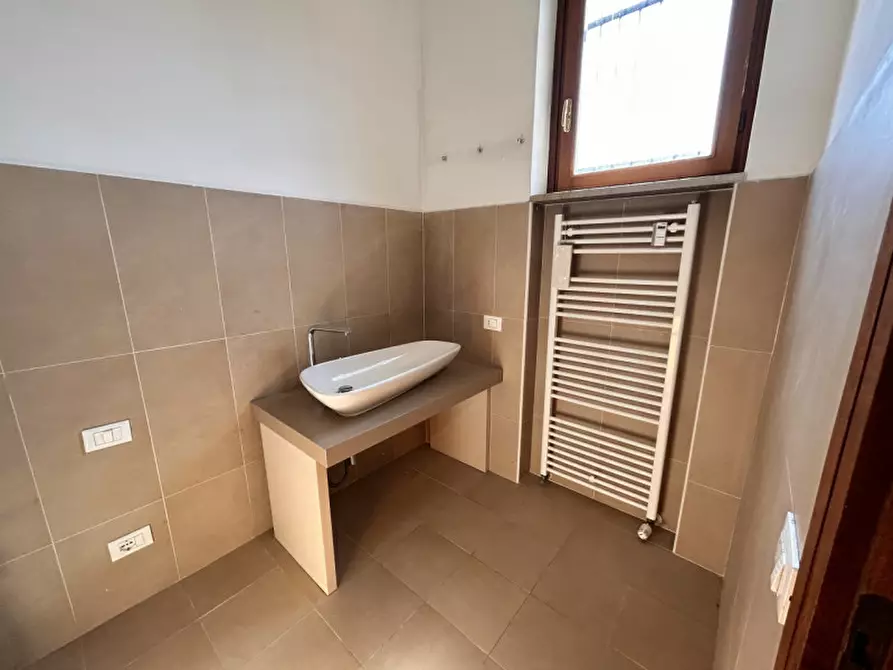 Immagine 7 di Appartamento in vendita  in Contra' San Bortolo, 17 a Vicenza