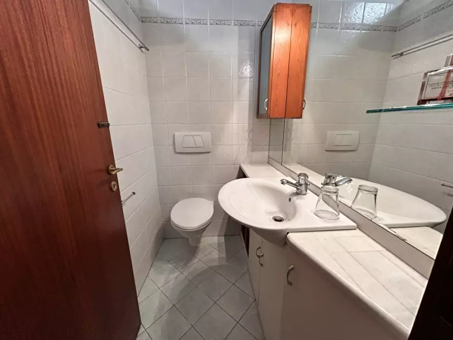 Immagine 25 di Appartamento in vendita  in Contra' San Bortolo, 17 a Vicenza