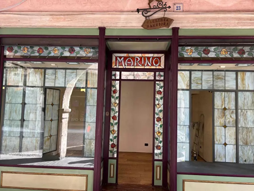 Immagine 1 di Negozio in affitto  in Via Martiri della Libertà n.23 a Vittorio Veneto