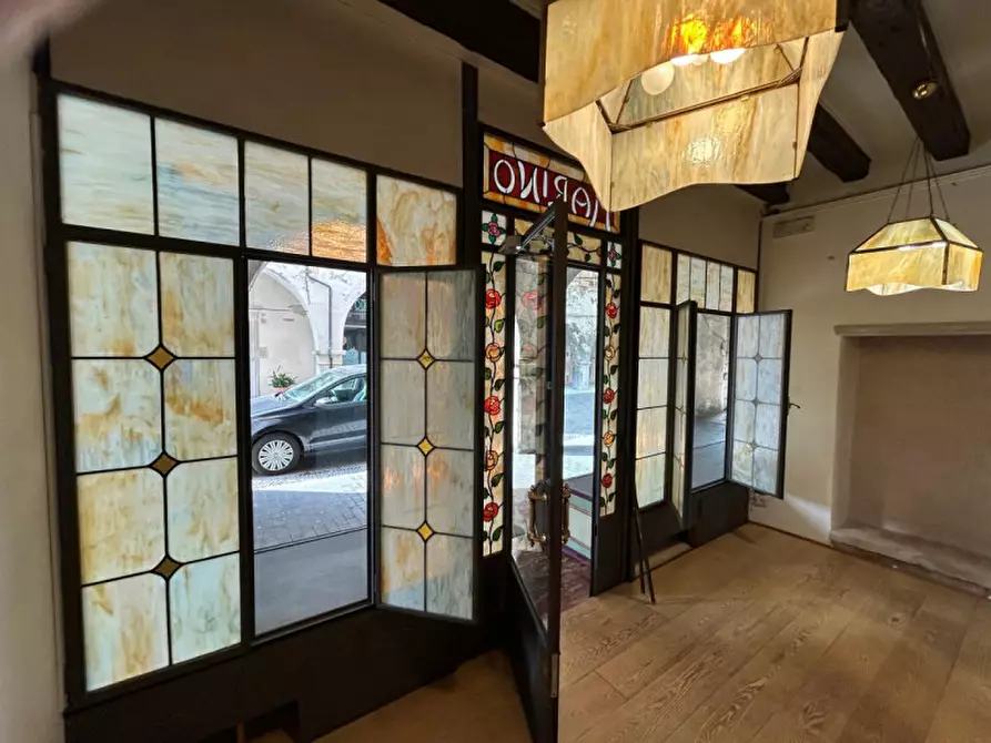 Immagine 6 di Negozio in affitto  in Via Martiri della Libertà n.23 a Vittorio Veneto