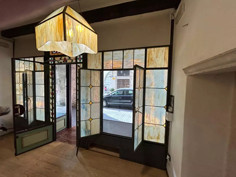Immagine 7 di Negozio in affitto  in Via Martiri della Libertà n.23 a Vittorio Veneto