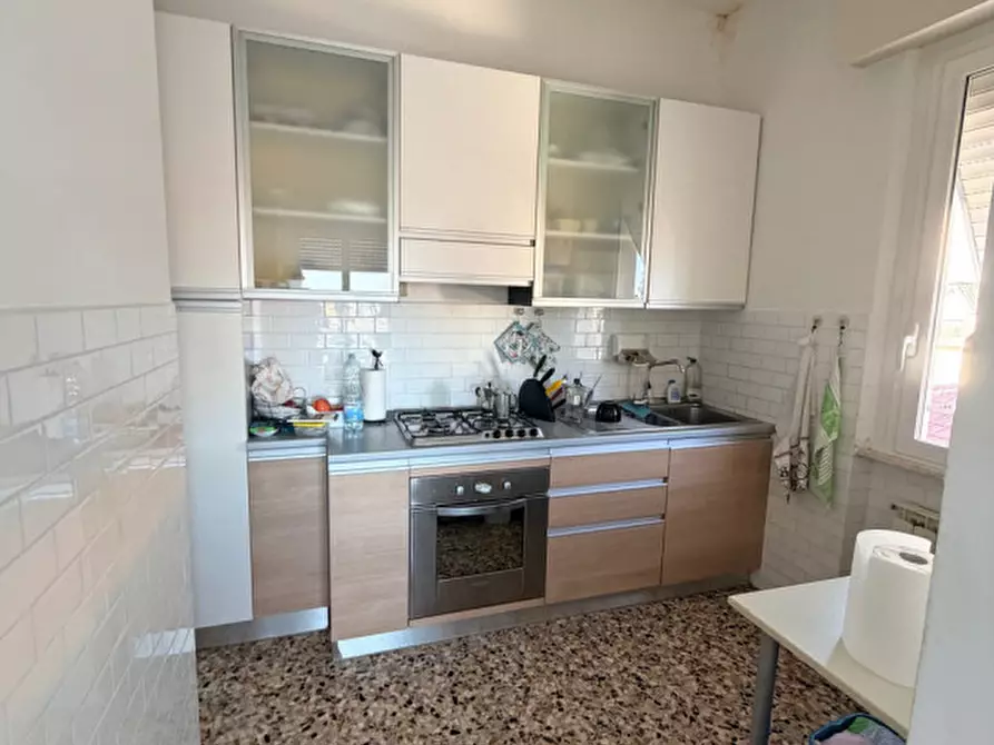 Immagine 2 di Appartamento in vendita  a Senigallia