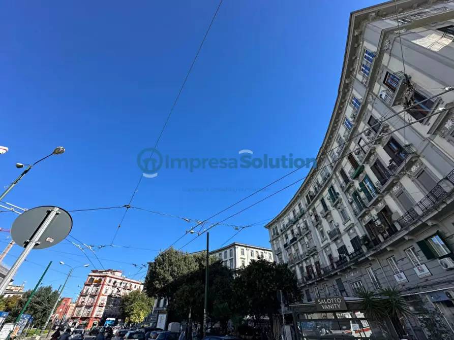 Immagine 6 di Attività commerciale in vendita  in Corso Giuseppe Garibaldi a Napoli