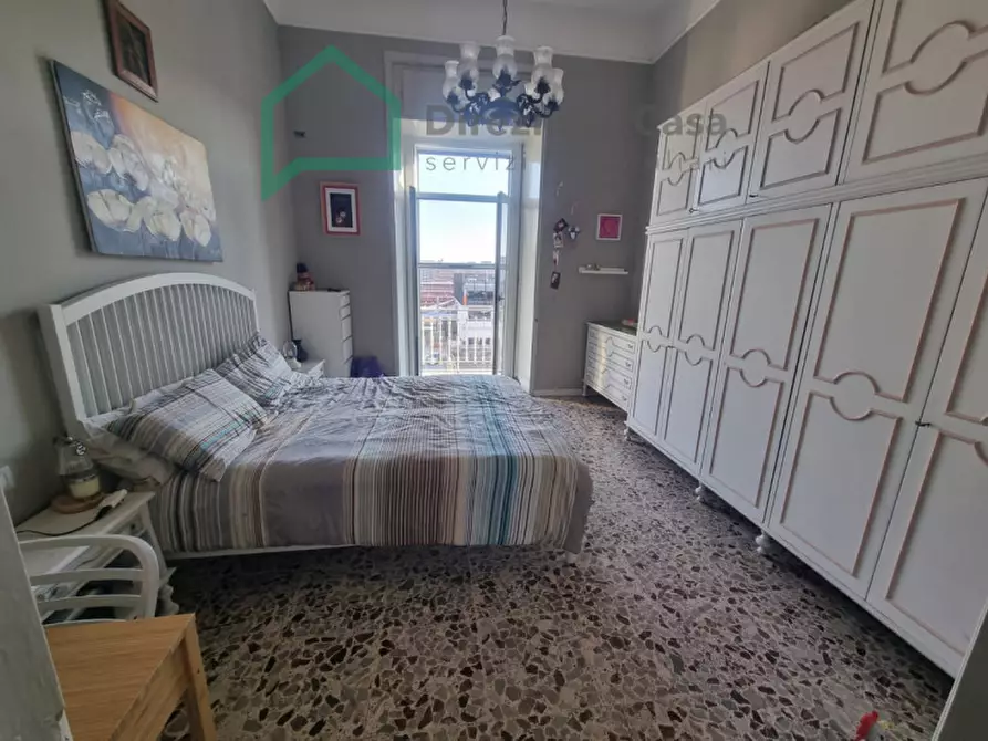Immagine 4 di Appartamento in vendita  in corso meridionale 39 a Napoli