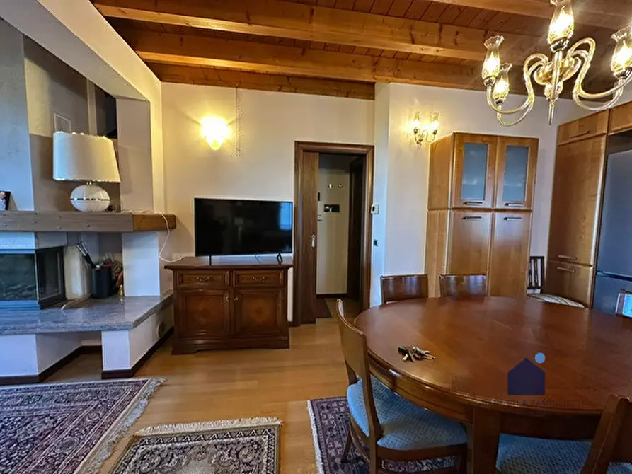 Immagine 2 di Villa in vendita  in Vicolo dei Mille a Serle