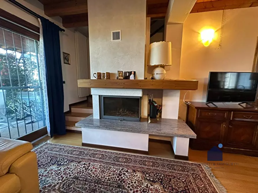 Immagine 4 di Villa in vendita  in Vicolo dei Mille a Serle