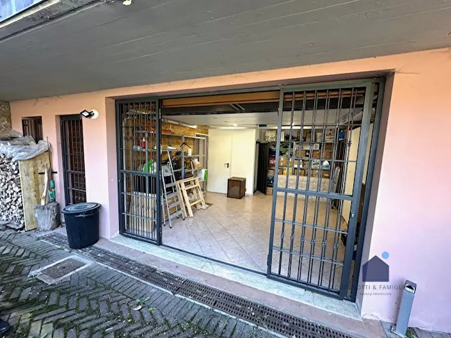 Immagine 17 di Villa in vendita  in Vicolo dei Mille a Serle