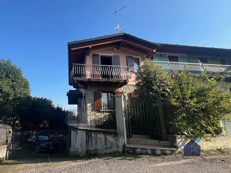Immagine 20 di Villa in vendita  in Vicolo dei Mille a Serle