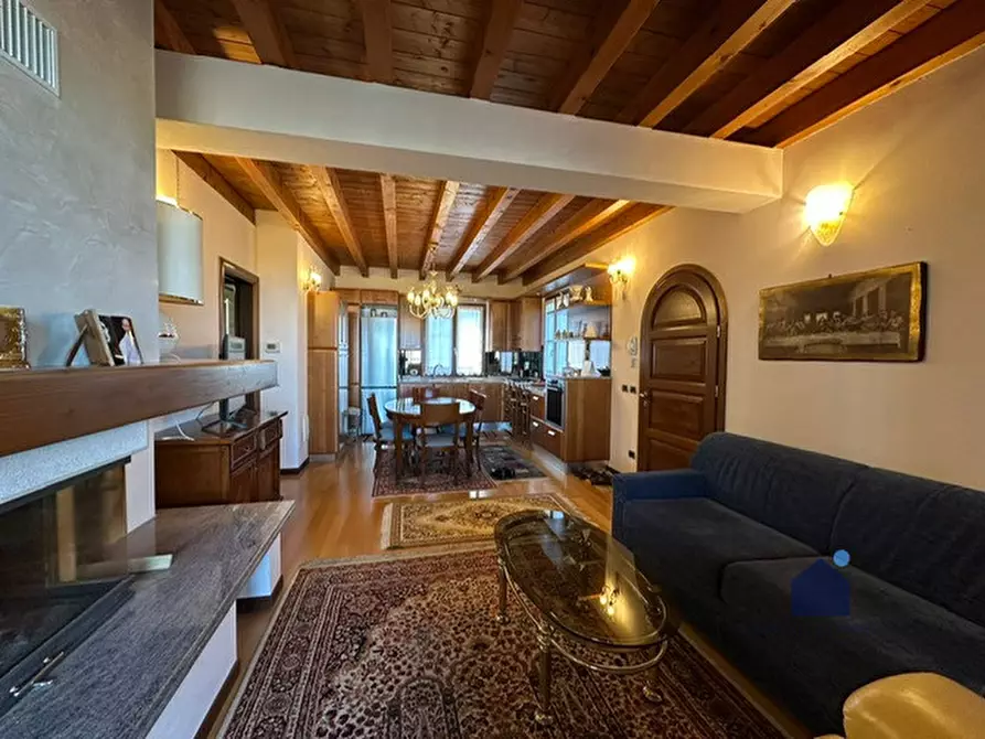 Immagine 40 di Villa in vendita  in Vicolo dei Mille a Serle