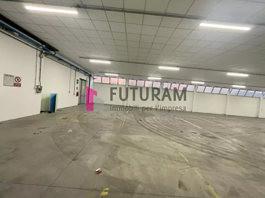 Immagine 16 di Capannone industriale in affitto  in Via Galileo Galilei 52 a Rubano