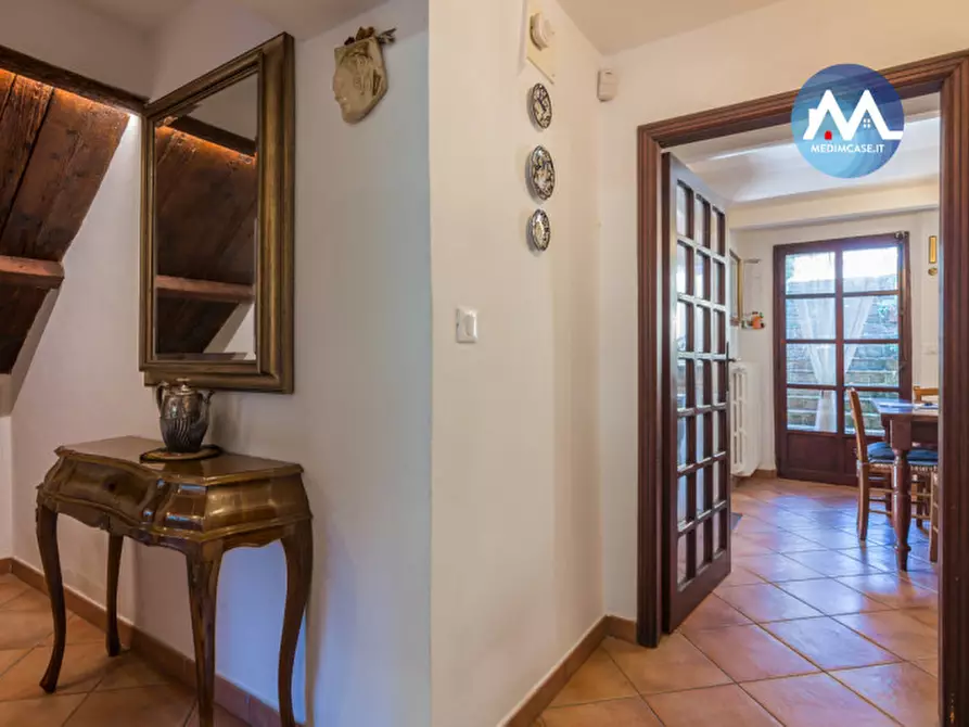 Immagine 4 di Rustico / casale in vendita  in strada montebacchino a Pesaro