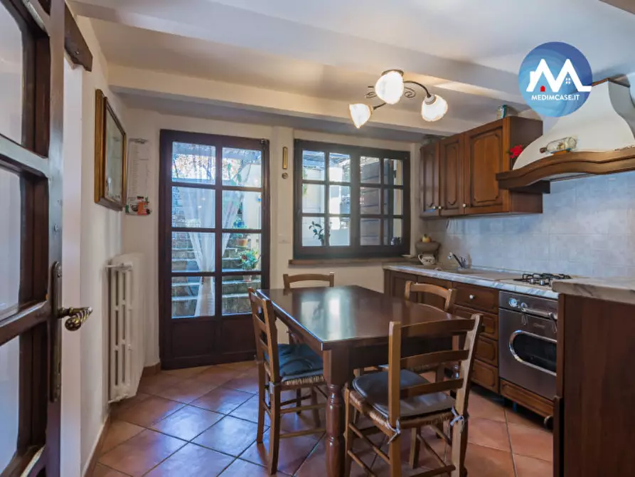 Immagine 5 di Rustico / casale in vendita  in strada montebacchino a Pesaro