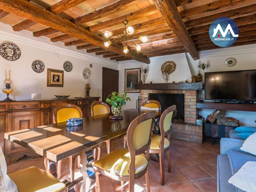 Immagine 10 di Rustico / casale in vendita  in strada montebacchino a Pesaro