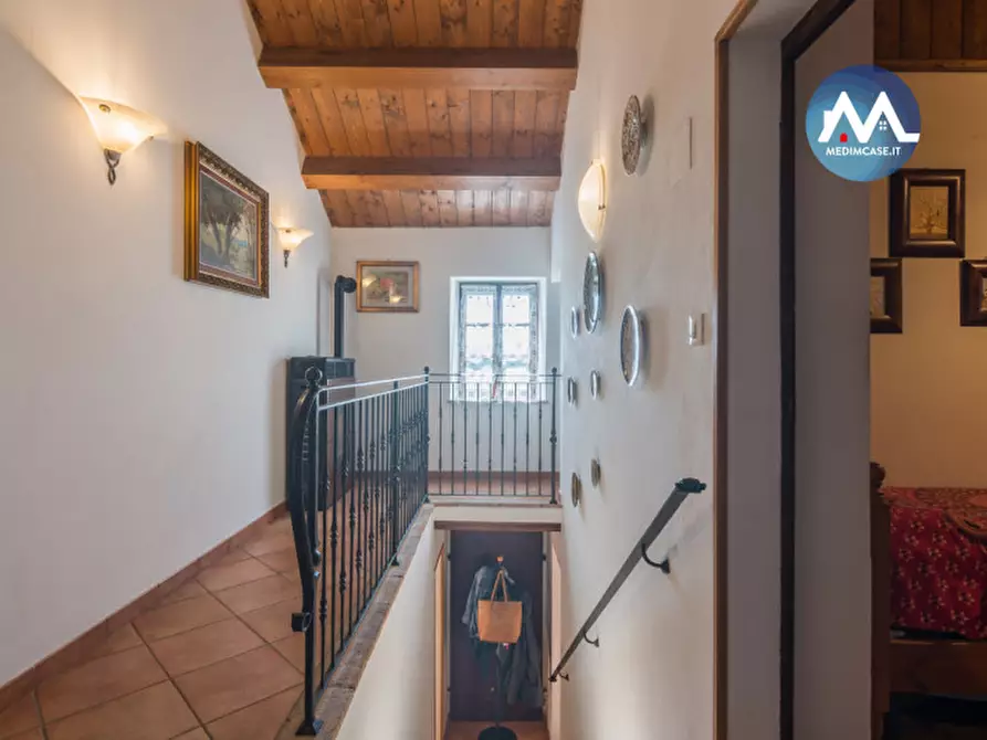 Immagine 15 di Rustico / casale in vendita  in strada montebacchino a Pesaro