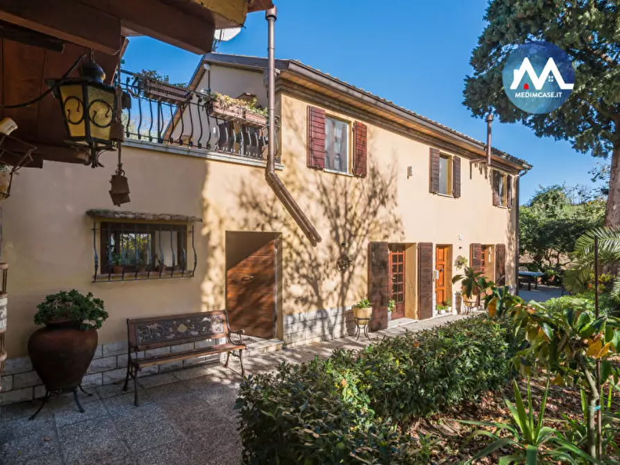 Immagine 24 di Rustico / casale in vendita  in strada montebacchino a Pesaro