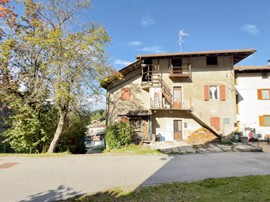 Immagine 3 di Villetta a schiera in vendita  in Frazione Campregheri a Altopiano Della Vigolana