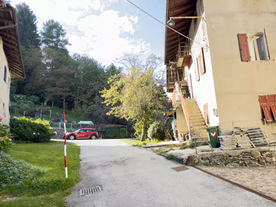 Immagine 4 di Villetta a schiera in vendita  in Frazione Campregheri a Altopiano Della Vigolana