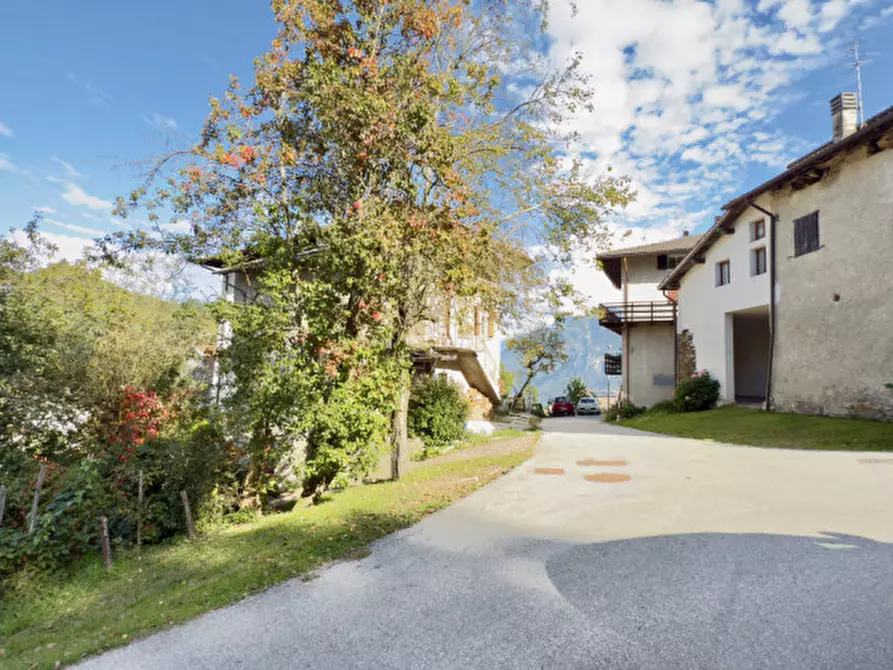 Immagine 8 di Villetta a schiera in vendita  in Frazione Campregheri a Altopiano Della Vigolana