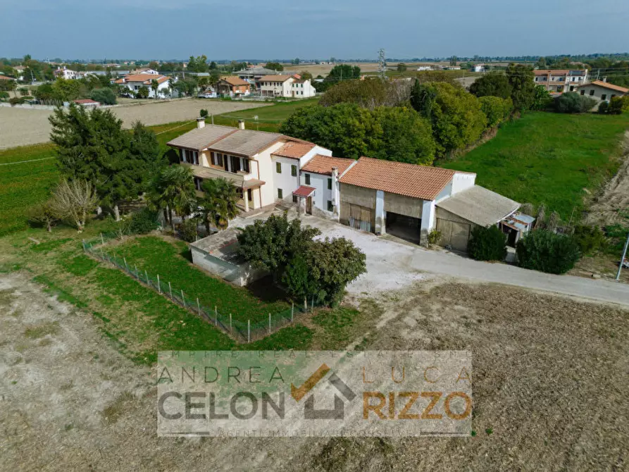 Immagine 1 di Casa indipendente in vendita  in Via Reniere, 22 a Agna