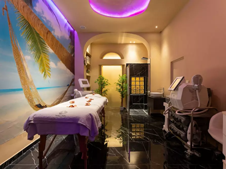 Immagine 5 di Attività commerciale in affitto  in VIA DEGLI ALFANI a Firenze