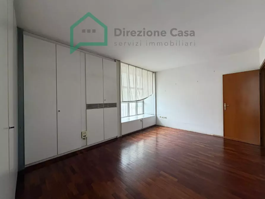 Immagine 3 di Ufficio in affitto  in CENTRO DIREZIONALE a Napoli